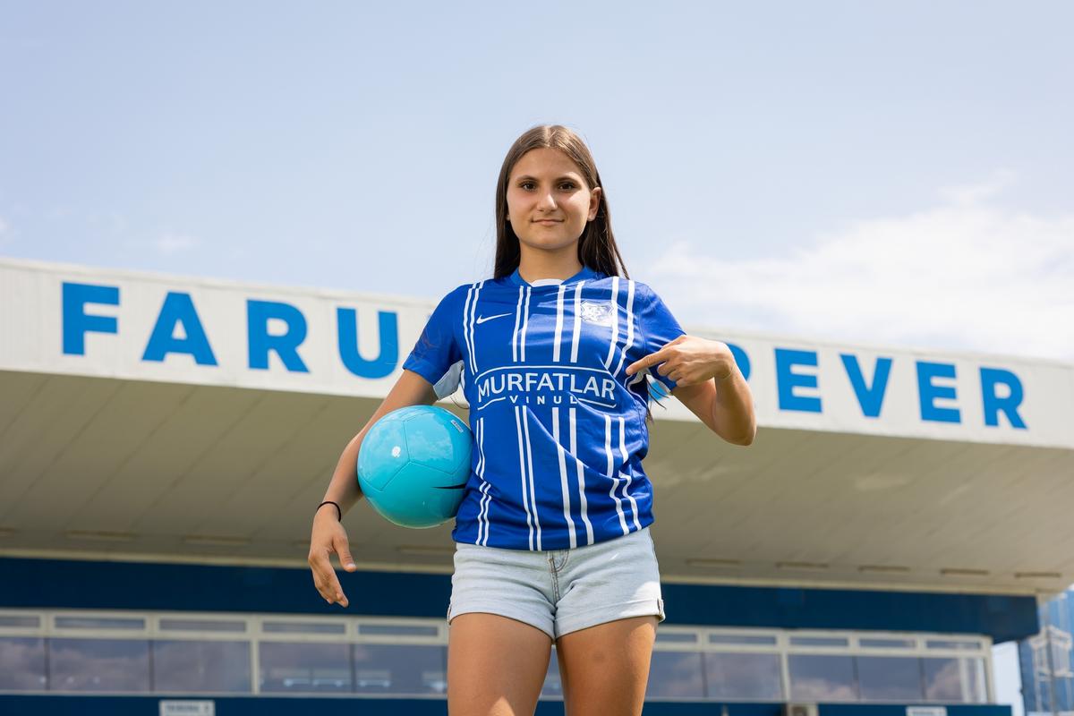Ședință foto specială: Miss World, Miss Europe și Next Top Model România au coborât de pe podium pe gazonul Farului