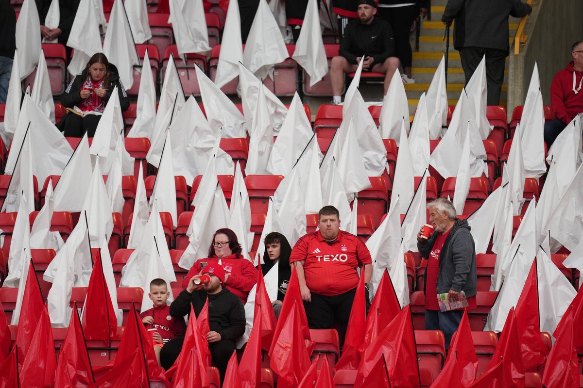 Ciprian Marica și-a găsit „clienții” în Aberdeen - FCSB: „E inexplicabil!”
