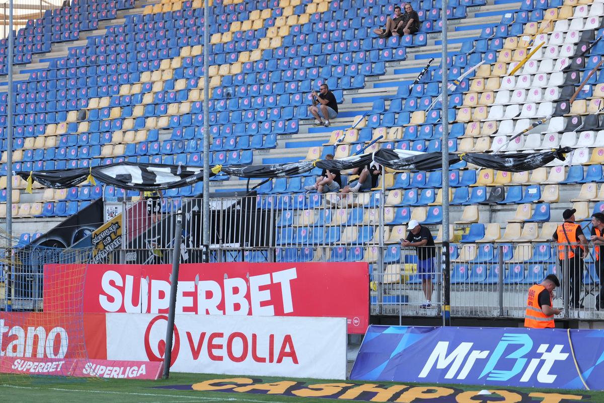 Imagini înainte de Petrolul - Rapid