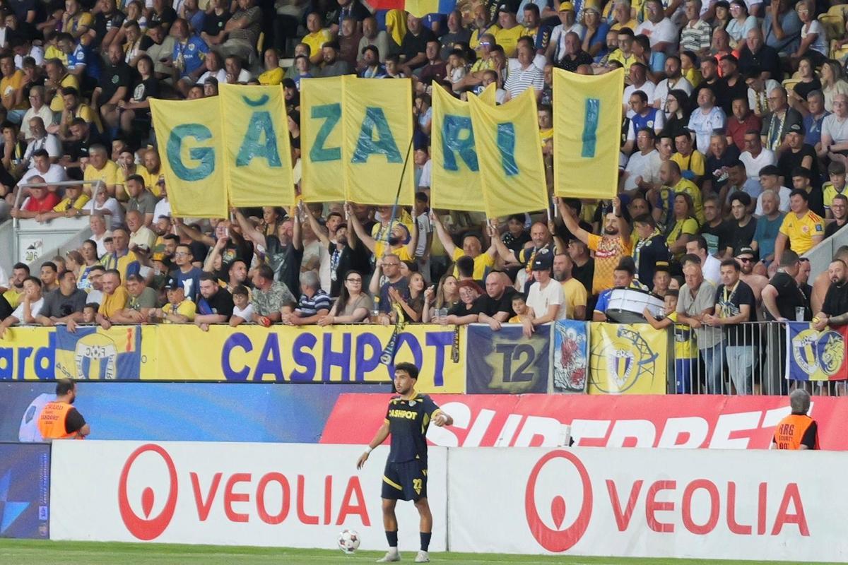 Dobre explică gestul obscen din Petrolul - Rapid: „Mi-a plăcut enorm”
