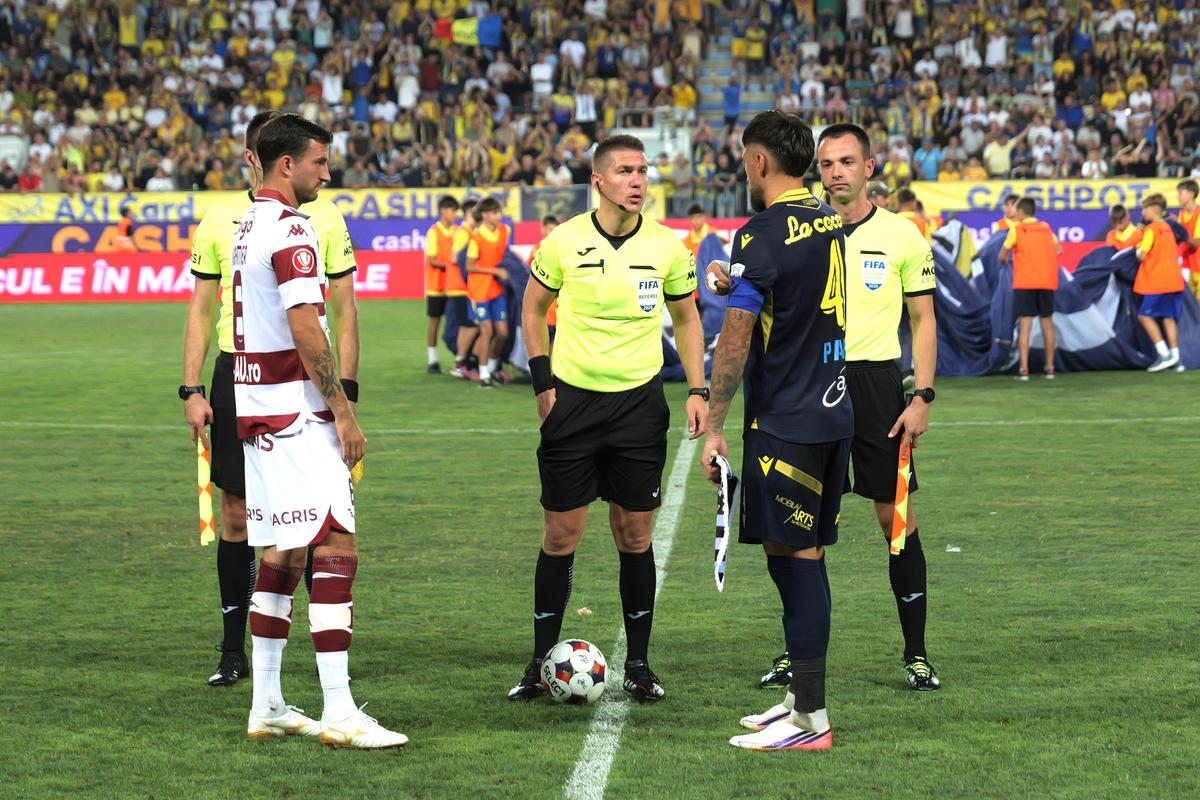 Dobre explică gestul obscen din Petrolul - Rapid: „Mi-a plăcut enorm”