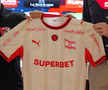 Dinamo a scos la vânzare un echipament special, cu sigla cerută de fani