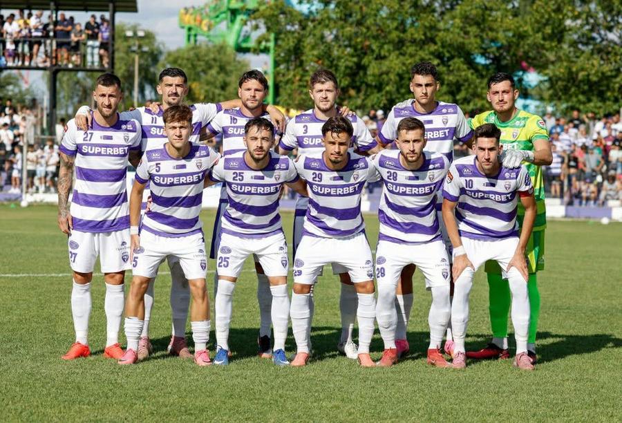 Romario Benzar, Ovidiu Popescu, Andrei Artean și Aurelian Chițu sunt printre cei mai cunoscuți jucători de la Poli Timișoara, foto: facebook.com/politehnicatimisoara Apare o FORȚĂ în fotbalul românesc?! » Două stadioane noi, „investiții de 200 de mil. €” și acord pentru 3 jucători de la U Cluj!