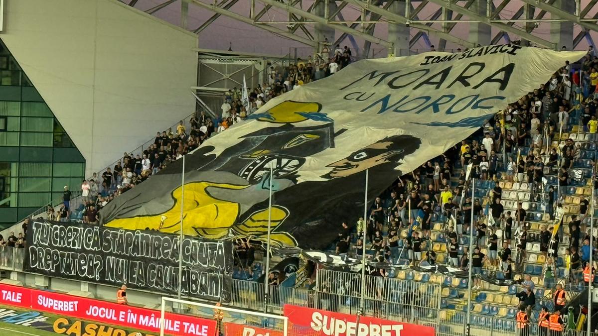 Scenografii la Petrolul - Rapid