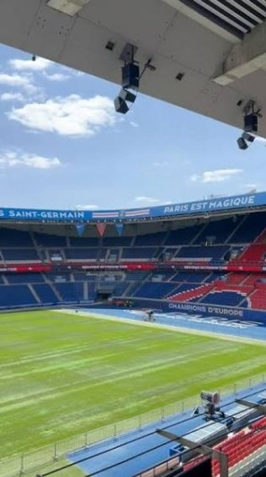 Gazonul de pe Parc des Princes se prezintă într-o stare deplorabilă Parc des Princes este impracticabil: gazon grav afectat! » Unde va juca PSG meciul din startul în Ligue 1
