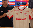 Dinamo a scos la vânzare un echipament special, cu sigla cerută de fani
