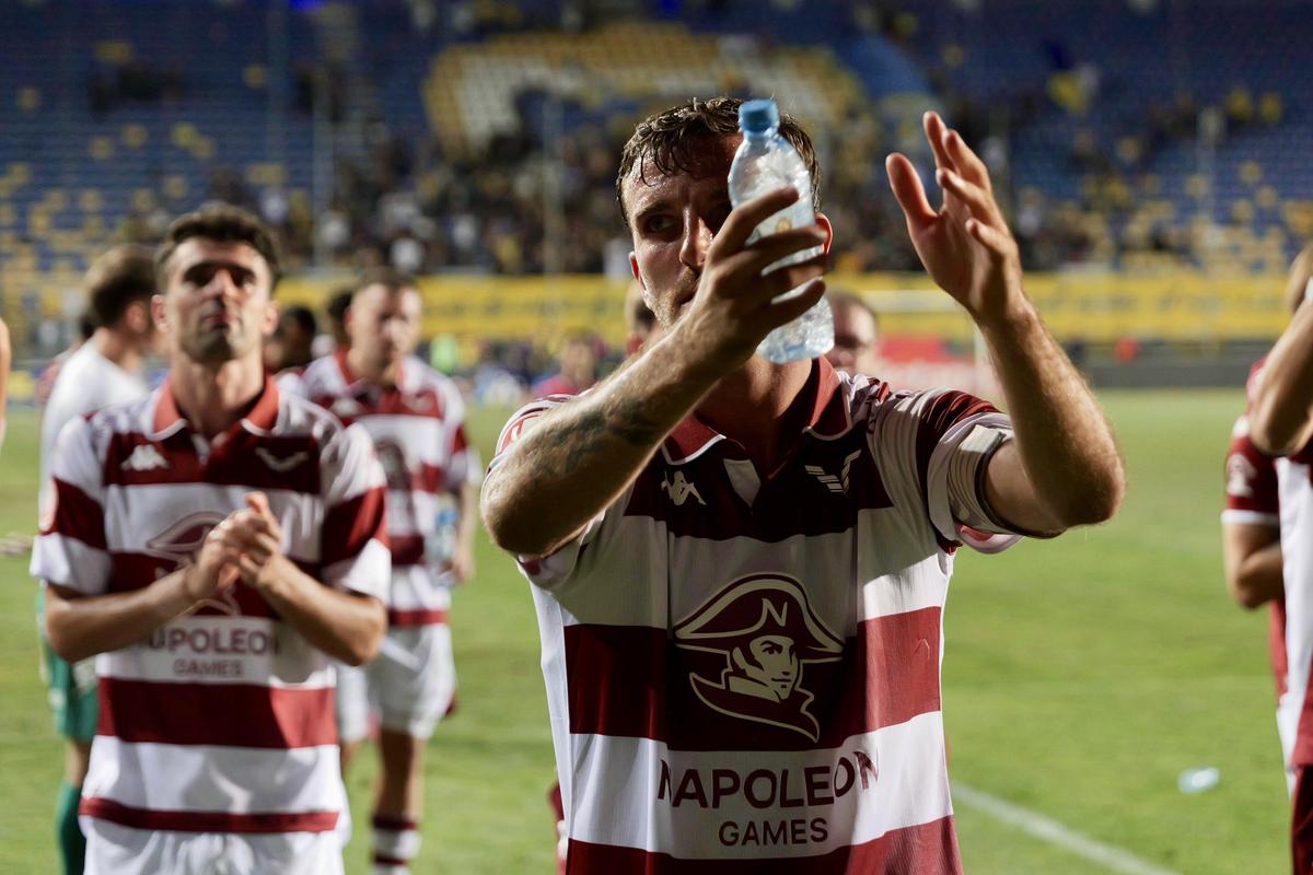 Dobre explică gestul obscen din Petrolul - Rapid: „Mi-a plăcut enorm”