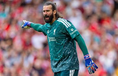 Regula din Premier League care nu îi permite lui Alisson să poarte banderola de căpitan la Liverpool