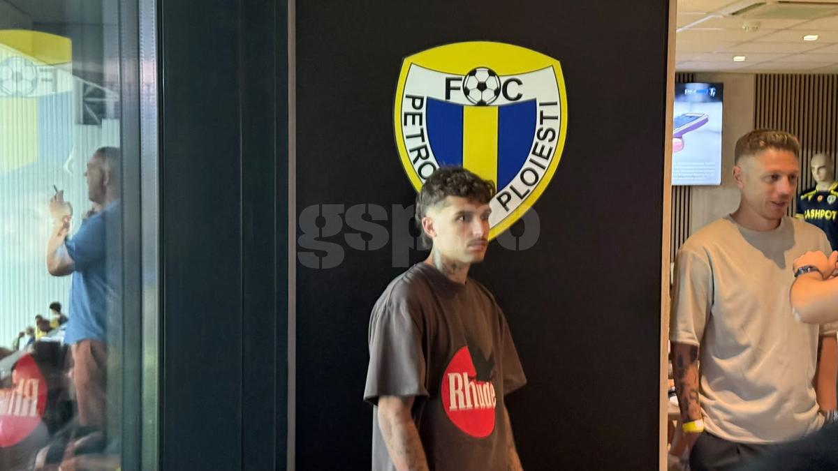 Noul jucător al lui Dinamo, în lojă la Petrolul - Rapid! Cine l-a adus la meci