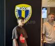 Noul jucător al lui Dinamo, în lojă la Petrolul - Rapid! Cine l-a adus la meci