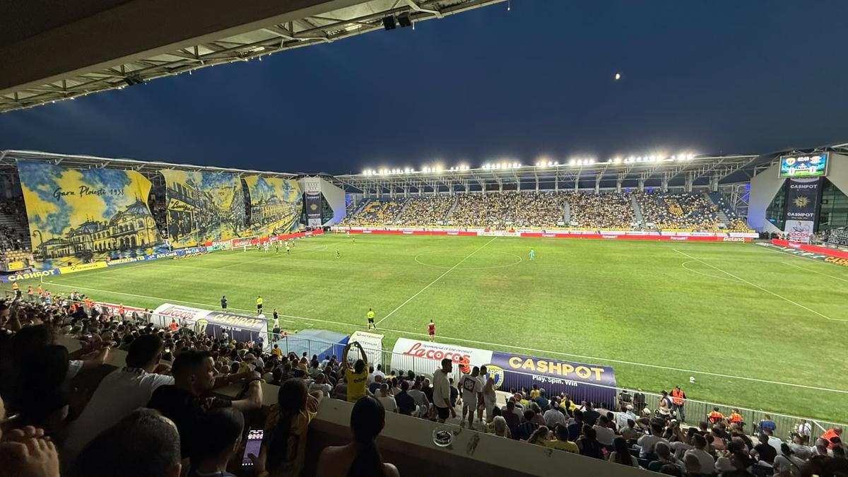 Scenografii la Petrolul - Rapid