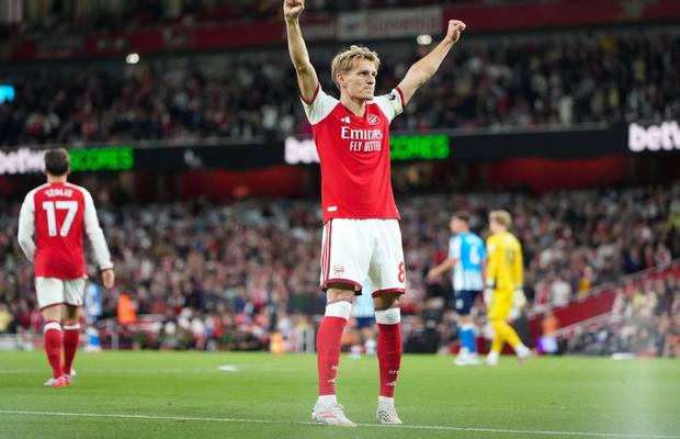 Arsenal a pornit ca din tun în cursa de apărare a titlului!