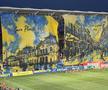 Nichita Stănescu, Ioan Slavici și două momente deplasate la Petrolul - Rapid » Imagini cu scenografiile și avertismentul crainicului: „Meciul va fi oprit!”