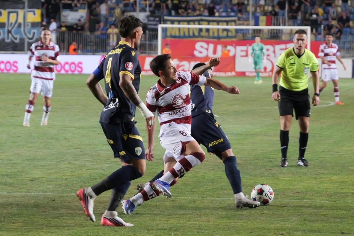 Dobre explică gestul obscen din Petrolul - Rapid: „Mi-a plăcut enorm”