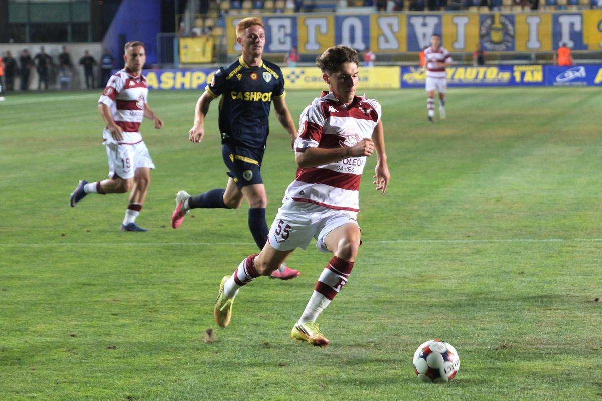 Antrenorul Petrolului, după 0-2 cu Rapid: „Am avut o problemă mare”