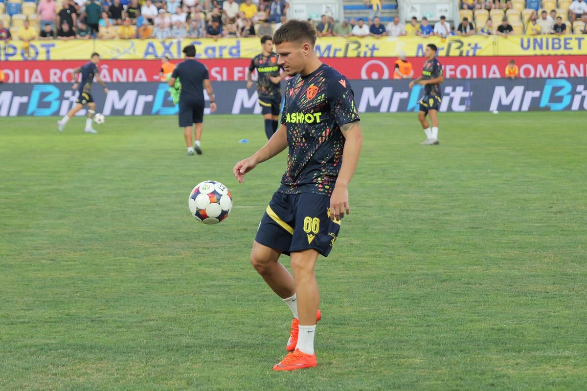 Imagini înainte de Petrolul - Rapid