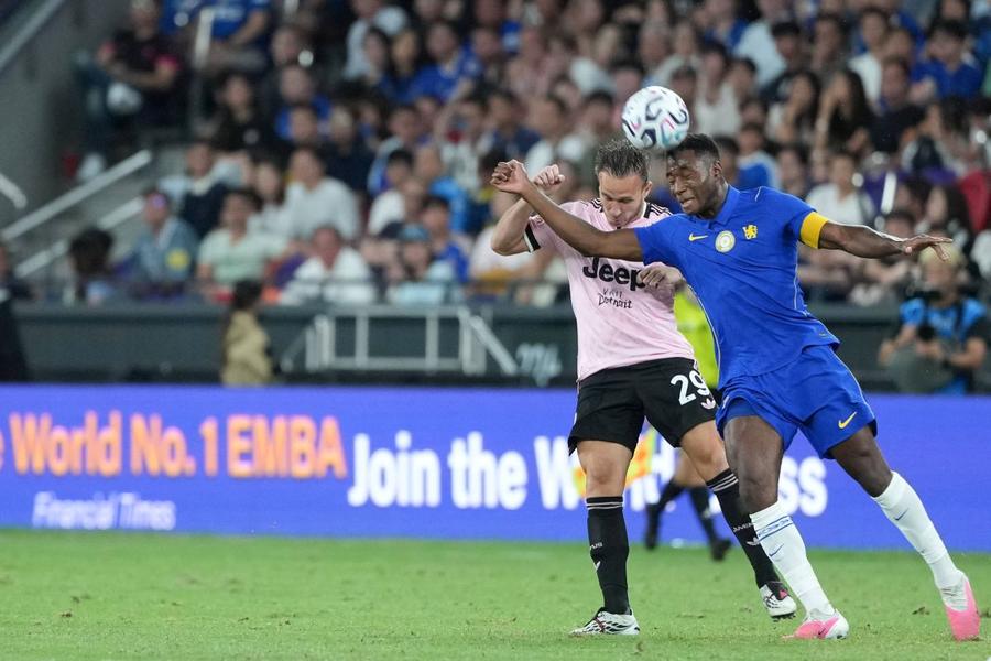 Arthur Melo, la ultima apariție în tricoul lui Juventus în amicalul cu Chelsea de la Hong Kong / Foto: Imago Juventus a reziliat cu jucătorul care a costat-o o avere » Schimbul cu Barcelona a generat suspiciuni în Italia!