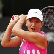 Halep a învins-o pe Pliskova și a cucerit trofeul de la Roma. Sursă foto: Guliver/Getty Images