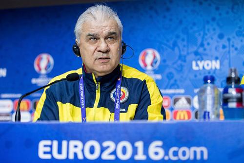 Anghel Iordănescu, când era selecționerul primei rperezentative, la turneul final al Campionatului European din 2016, din Franța.
FOTO: GETTY IMAGES