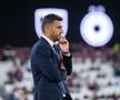 Nicolae Dică (42 de ani) recunoaște că a greșit când l-a folosit pe Denis Haruț (23 de ani) „închizător” în meciul dintre CS Universitatea Craiova - FCSB, scor 2-1.  / FOTO: Imago