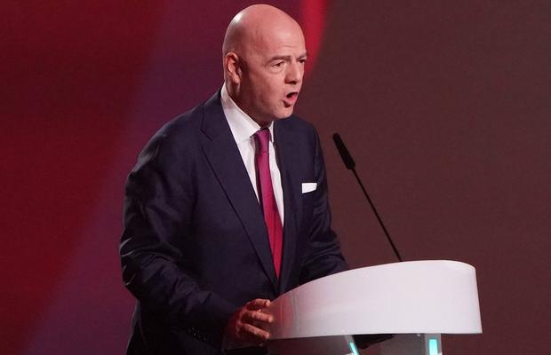 Probleme mari la FIFA » Infantino a convocat ședință de urgență înainte de startul noii competiții