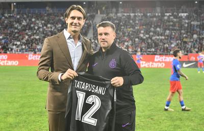 Spectacol înainte de FCSB - Petrolul! Ciprian Tătărușanu, aclamat de fani, a dat lovitura de start