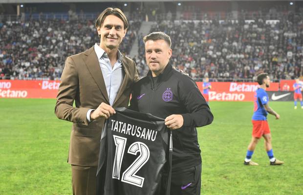 Spectacol înainte de FCSB - Petrolul! Ciprian Tătărușanu, aclamat de fani, a dat lovitura de start
