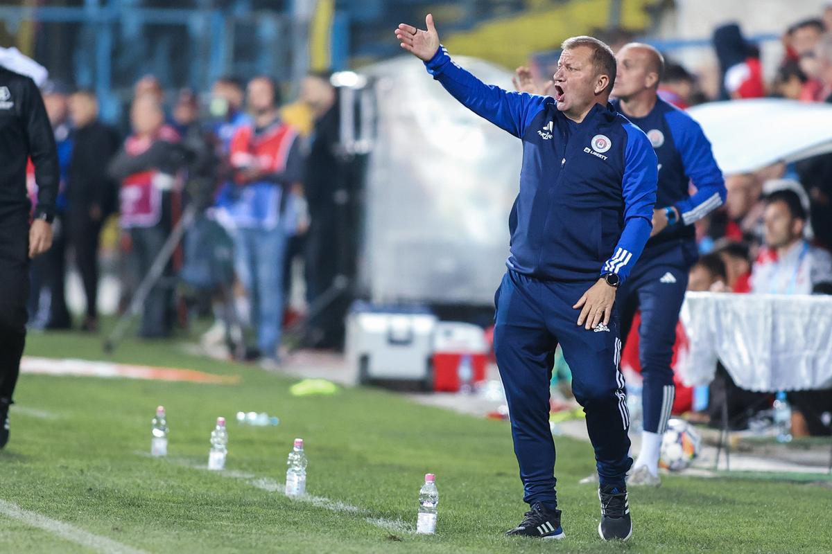 Kopic, prima reacție după Oțelul - Dinamo: „Trebuie să supraviețuim” + „Încă aștept jucători”