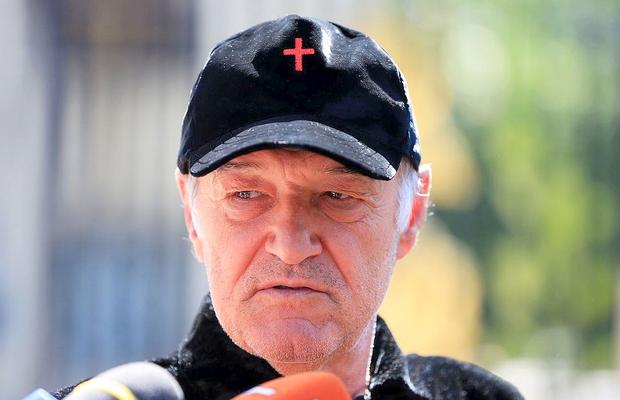 Gigi Becali exultă: „Am luat 2,5 milioane de euro, România a crescut economic, e tare!”