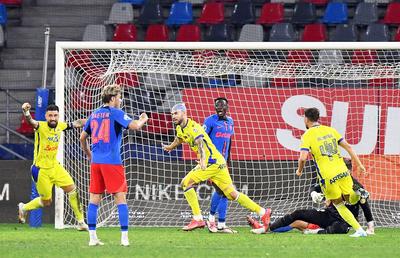 Anunță un sponsor nou imediat după FCSB - Petrolul: „Sunt discuții avansate. Vor primi bonus de victorie pentru acest meci!”