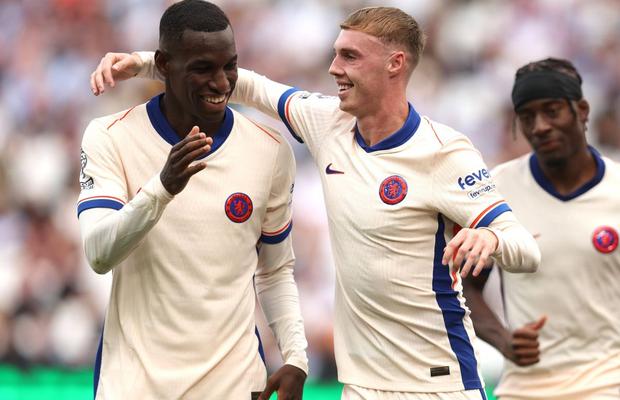 Chelsea s-a întors! Victorie entuziasmantă în Premier League cu rivala londoneză