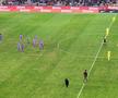 Spectacol înainte de FCSB - Petrolul! Ciprian Tătărușanu, aclamat de fani, a dat lovitura de start