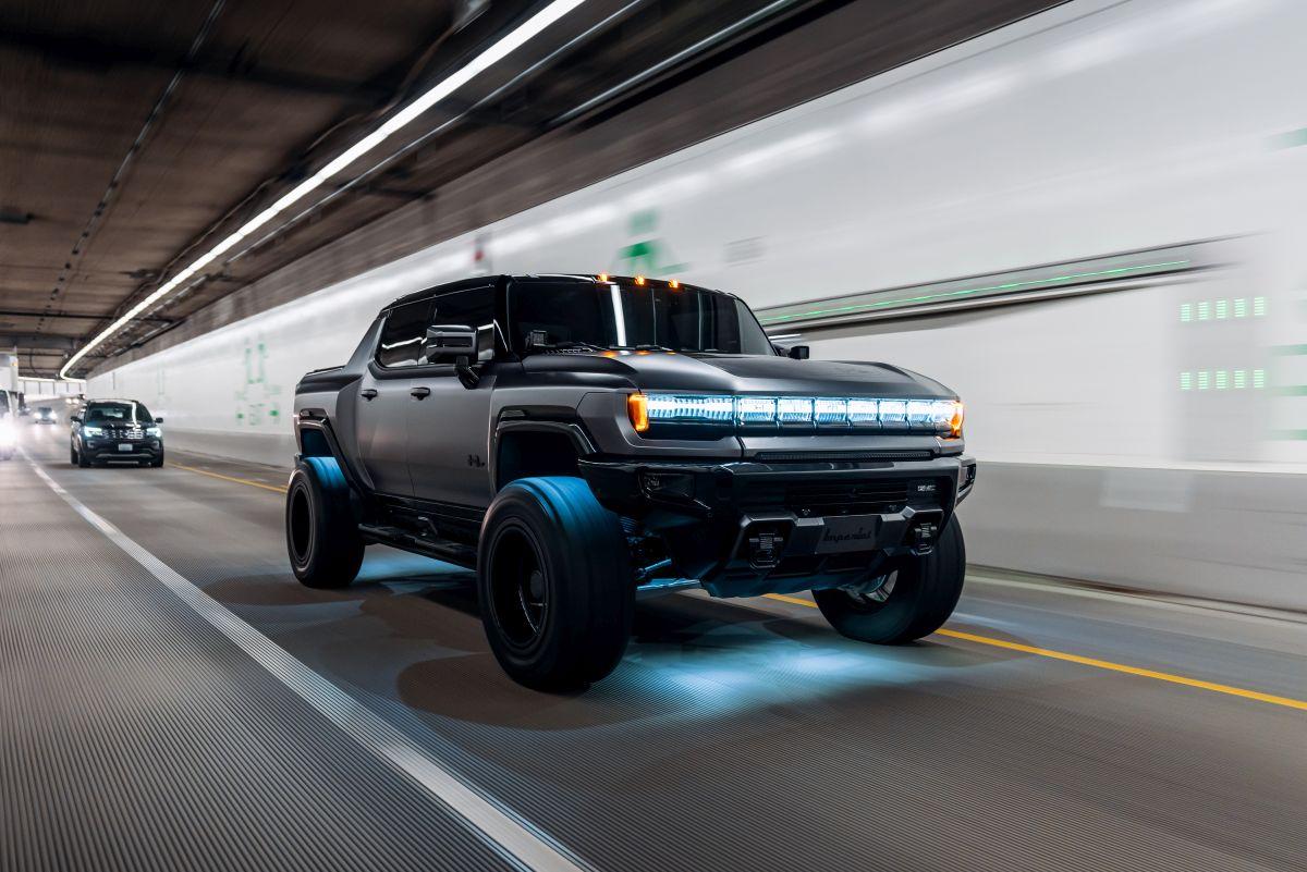 GMC Hummer EV, noua mașină a lui Anthony Gordon.