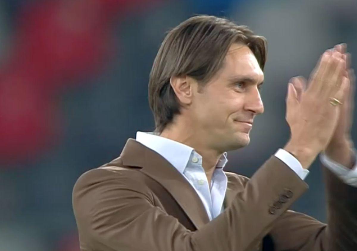 Spectacol înainte de FCSB - Petrolul! Ciprian Tătărușanu, aclamat de fani, a dat lovitura de start