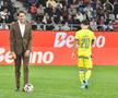 Spectacol înainte de FCSB - Petrolul! Ciprian Tătărușanu, aclamat de fani, a dat lovitura de start