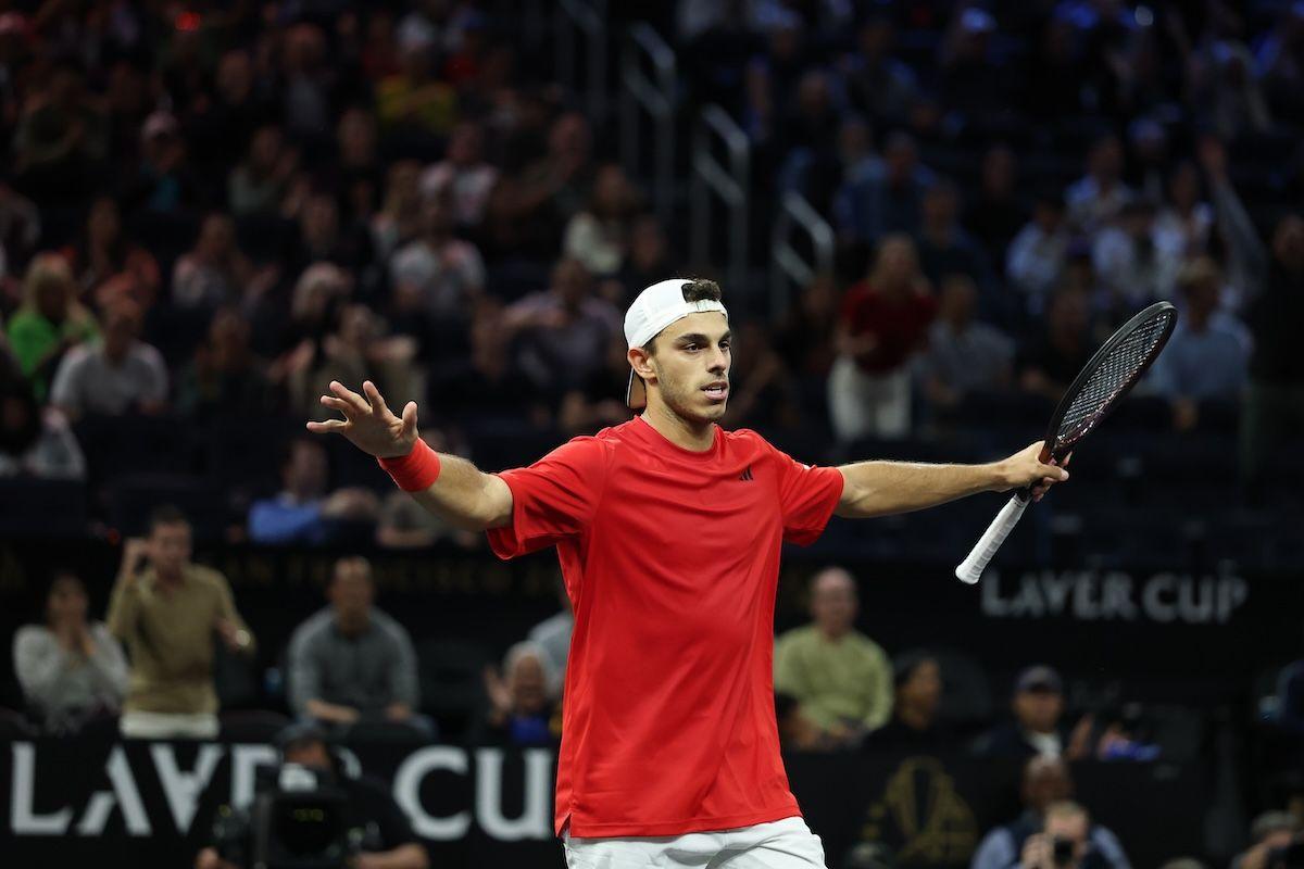 Echipa Lumii, revenire impresionantă în ziua a 2-a a Laver Cup » Carlos Alcaraz, învins clar sub privirile lui Roger Federer și Stephen Curry