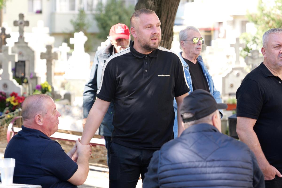 Multe nume din lumea fotbalului la înmormântarea lui Florin Marin
