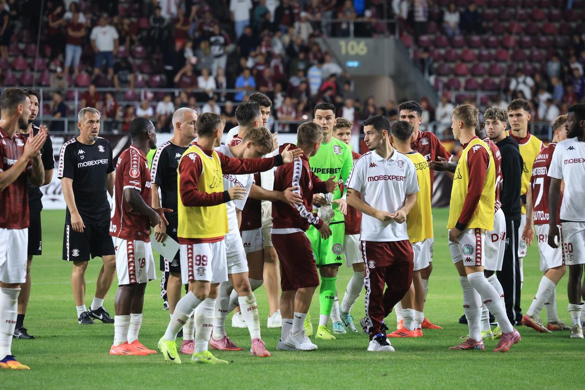 Fanii au strigat „afară din Giulești”, după Rapid - Hermannstadt