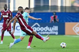 CFR Cluj se scufundă: s-a încurcat și cu UTA! Cât îl mai rabdă Varga pe Mandorlini?