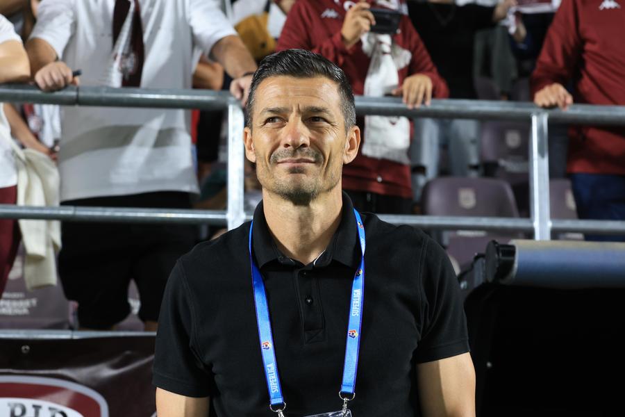 Costel Gâlcă în Rapid - Hermannstadt // foto: Ionuț Iordache (GSP) Basarab Panduru a dat note antrenorilor din Superliga: Charalambous și Mandorlini abia au trecut clasa! Cine sunt premianții