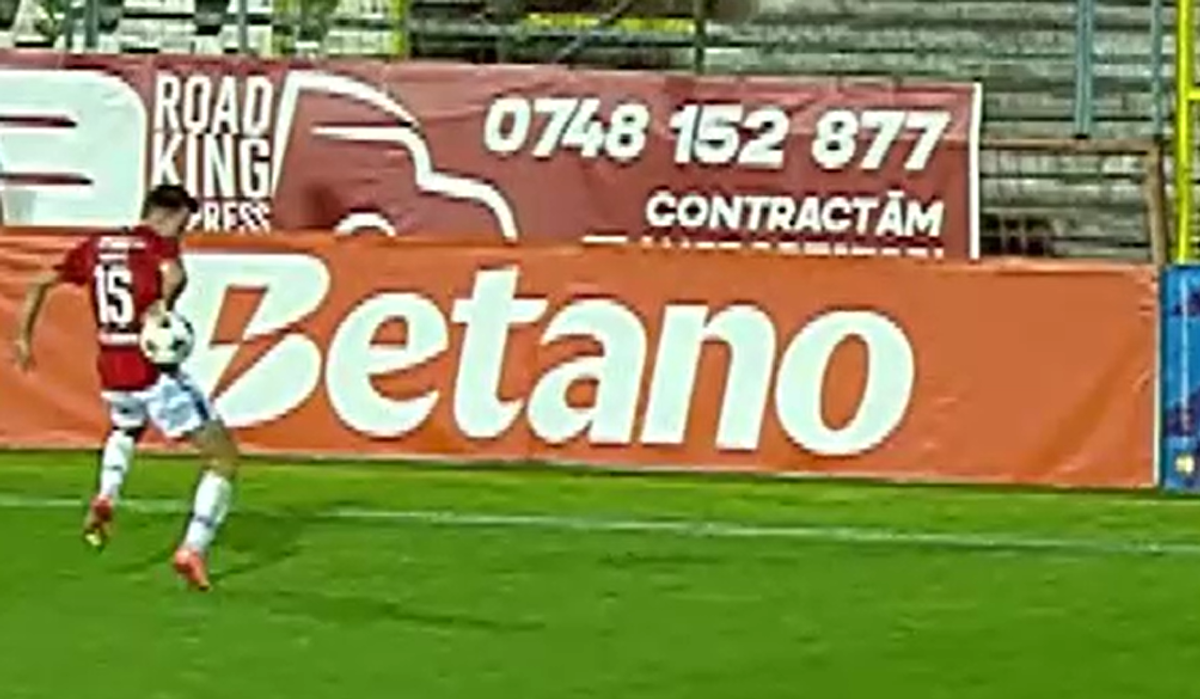 Craiova acuză arbitrajul, după primul eșec al sezonului: „El ia mai mulți bani, el decide!”