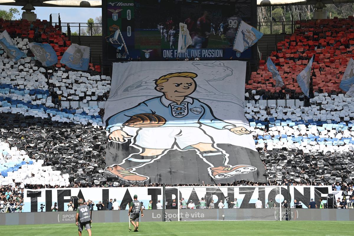AS Roma a câștigat la limită „Derby della Capitale” » Două eliminări într-un final încins