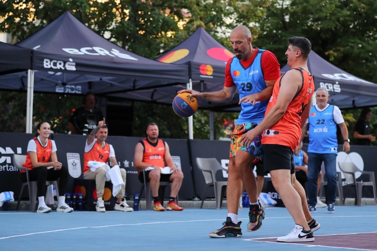 Baschet cu vedete la Sport Arena Streeball