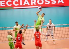 S-au încheiat „optimile” Europeanului de volei! Naționala antrenată de românul Giani Crețu, zdrobită la Torino