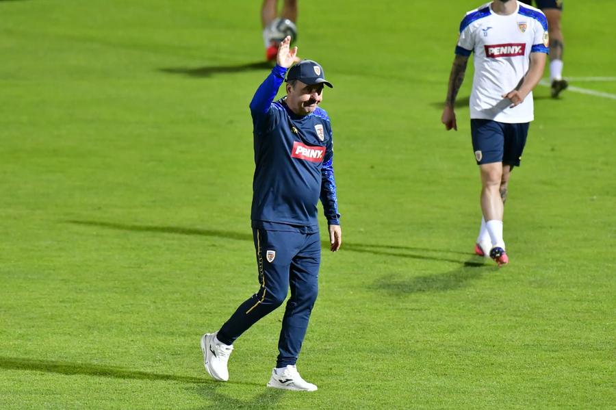 Gică Hagi // Foto: Cristi Preda (GSP) Poveste fabuloasă cu Gică Hagi: „Am plecat prin bar să mergem la plajă cu lebăda aia după noi!” » Ce a urmat e neașteptat