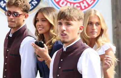 Oktoberfest, varianta fotbalistică » Parada cuplurilor la vizita lui Bayern