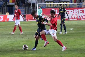 Petrolul - Csikszereda, ultimul duel din etapa #10 » Golul din minutul 20 a fost anulat după intervenția VAR