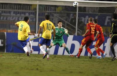 Tătărușanu îi dă frisoane lui Neymar! Brazilianul nu poate să și-l scoată din cap: „Scotea toate mingile”