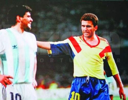 Gică Hagi (55 de ani) a fost nominalizat de France Football în topul celor mai buni mijlocași ofensivi din istorie, alături de alți 19 jucători de legendă.