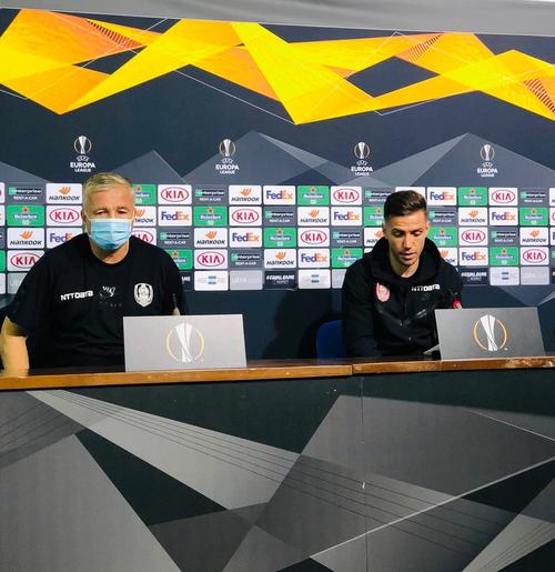 Dan Petrescu (52 de ani) și Alexandru Chipciu (31 de ani) au căzut de acord că fotbalul din Bulgaria îi este superior celui din România în acest moment.